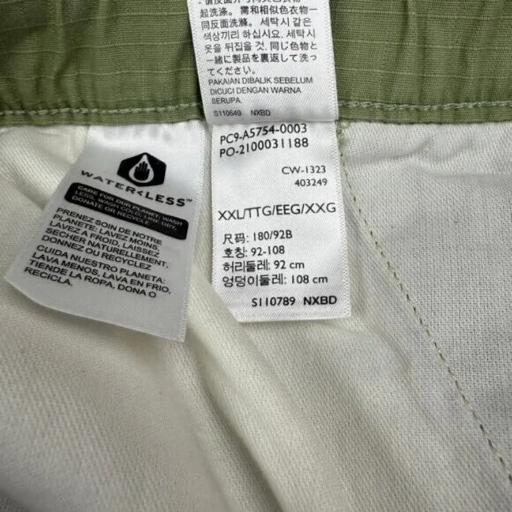 Levi's Patch Pocket Cargo Trousers Size XXL Aloe Ns Rpstp Green